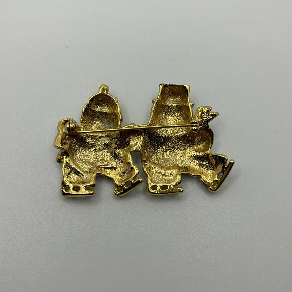 Vintage Snowmen Pin Brooch Ice‎ Skating Top Hat Scarf Candy Cane